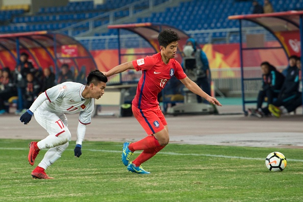 Nhà báo Anh: U23 Uzbekistan sẽ đánh vào vị trí Văn Thanh ảnh 1 Nha bao Anh: U23 Uzbekistan se danh vao vi tri Van Thanh anh 1