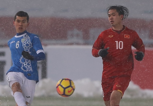 BLV Fox: 'Mot tran dau tan nhan cho cau thu U23 Viet Nam' hinh anh