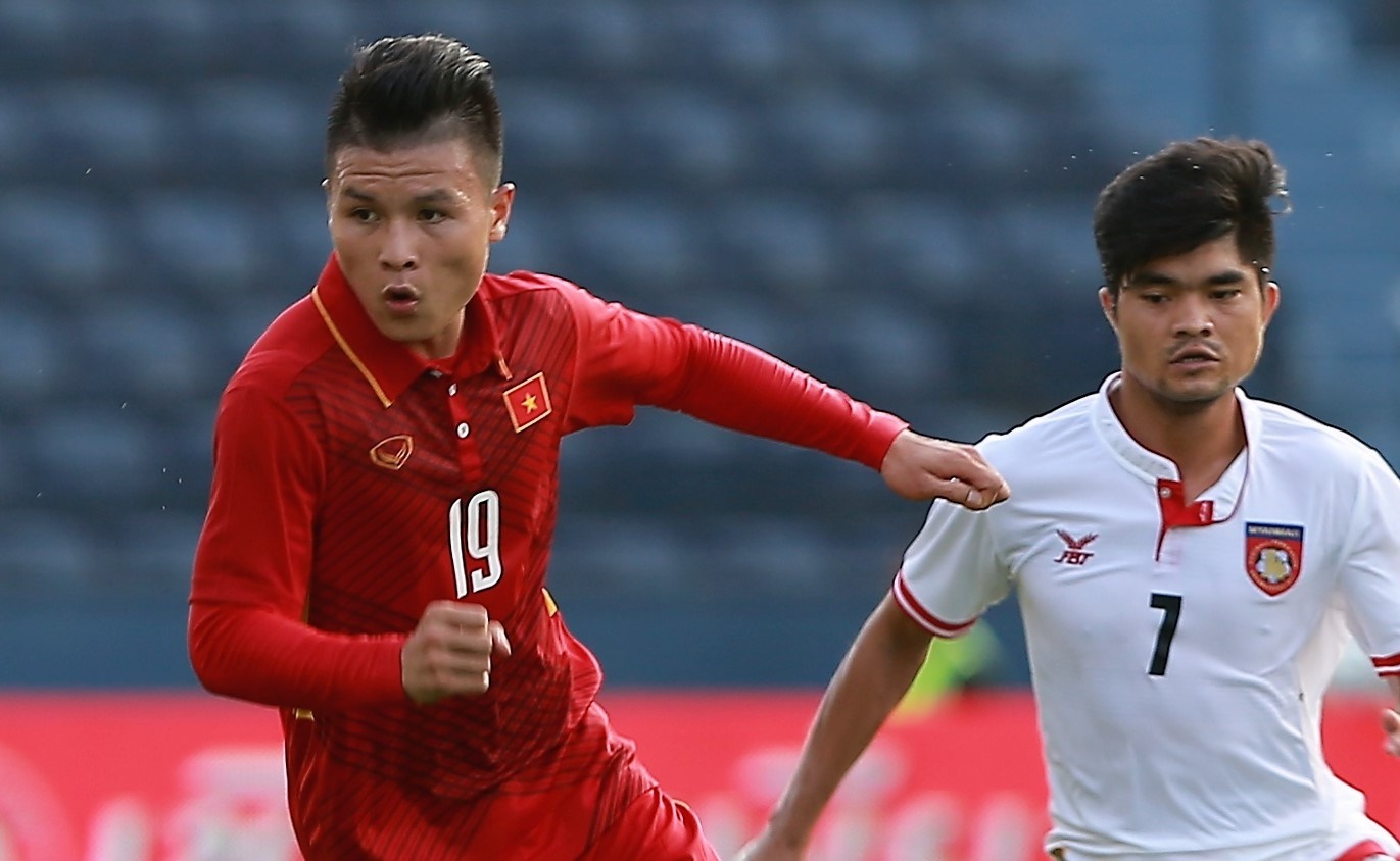 'Quang Hai nen tim kiem thu thach o Ha Lan thay vi Thai hay Han' hinh anh