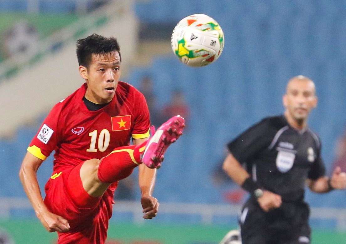 Van Quyet dung thu 3 o giai thuong 'Cau thu hay nhat DNA' hinh anh