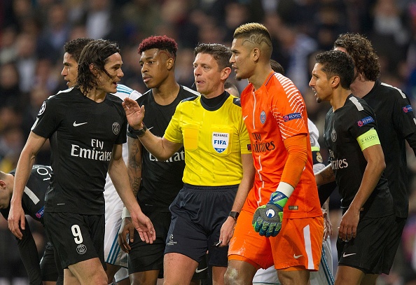 Chu tich PSG: 'Trong tai nang do Real Madrid' hinh anh