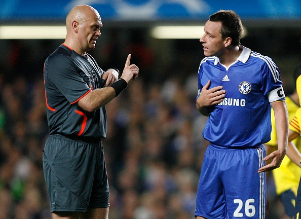 Trọng tài Ovrebo: Cầu thủ hay HLV cũng có lúc sai lầm nữa mà ảnh 1 Trong tai Ovrebo: Cau thu hay HLV cung co luc sai lam nua ma anh 1