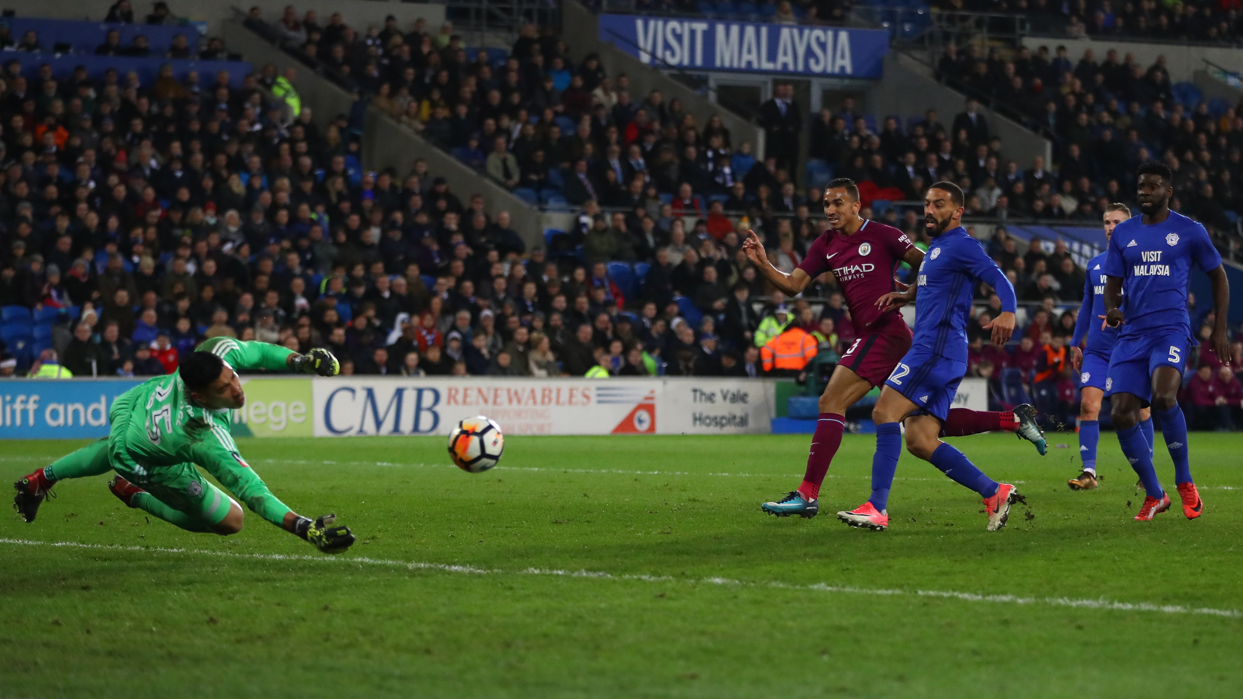 Thủ môn Philippines trước giấc mơ chơi tại Premier League ảnh 1 Thu mon Philippines truoc giac mo choi tai Premier League anh 1