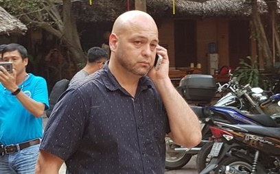 'Can tim hieu vi sao Flores lien tuc sang Viet Nam va gay xon xao' hinh anh