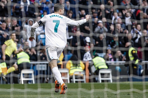 Nghịch lý trong tuổi 33 của Ronaldo ảnh 1 Nghich ly trong tuoi 33 cua Ronaldo anh 1