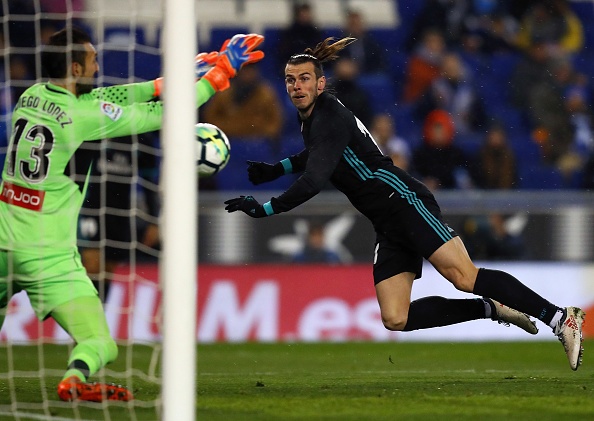 Nghịch lý trong tuổi 33 của Ronaldo ảnh 3 Nghich ly trong tuoi 33 cua Ronaldo anh 3