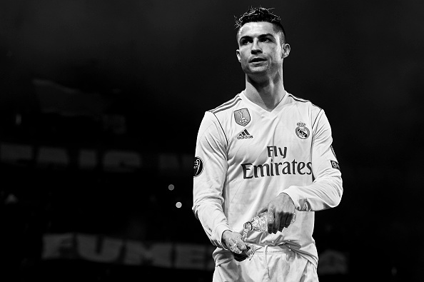 Tháp Eiffel chỉ có một, và Ronaldo cũng là duy nhất ảnh 3 Thap Eiffel chi co mot, va Ronaldo cung la duy nhat anh 3