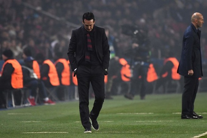 Sao PSG tuc gian,  'bat' HLV Unai Emery anh 2