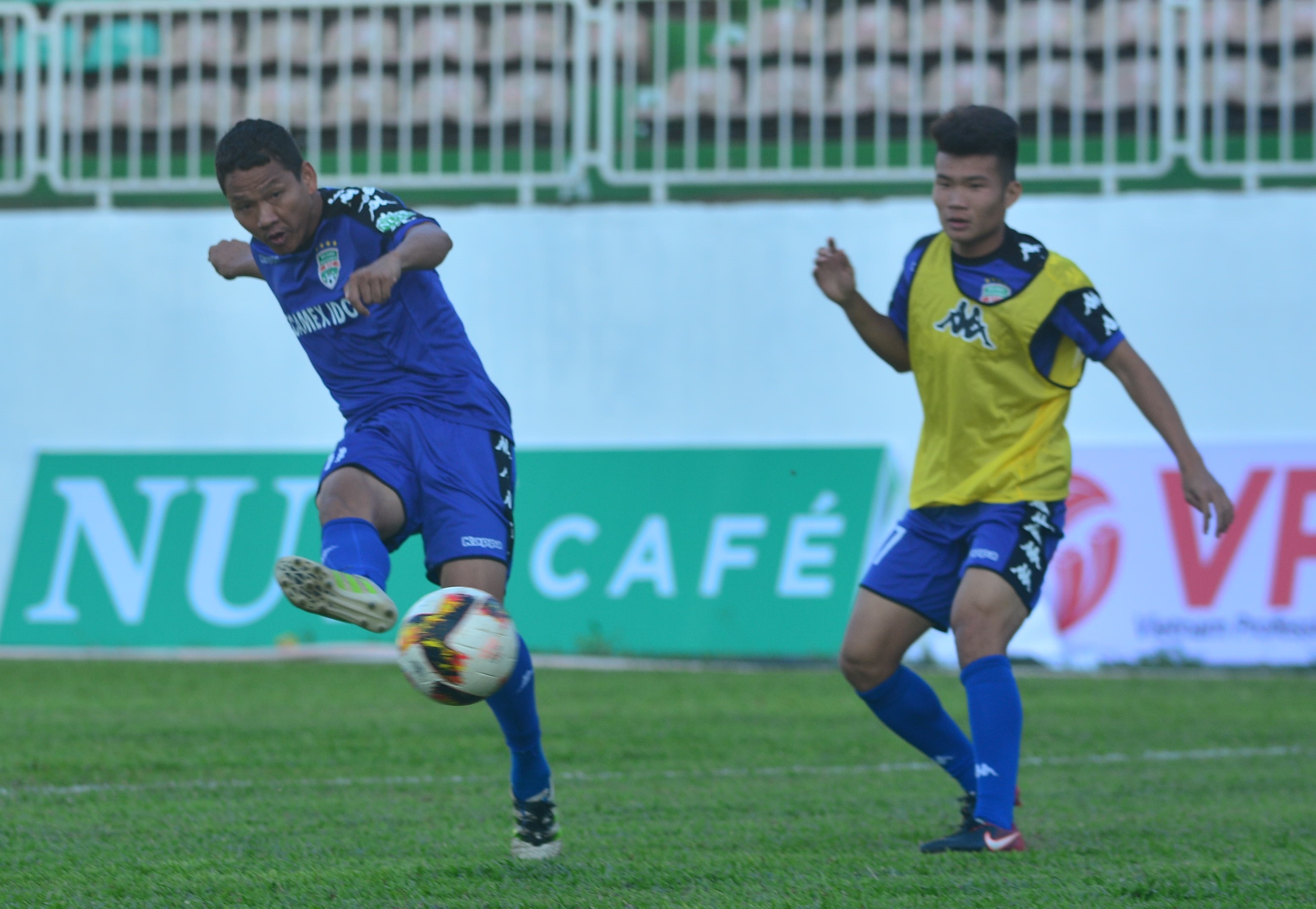 HLV Binh Duong chi mong co 1 diem truoc HAGL anh 1