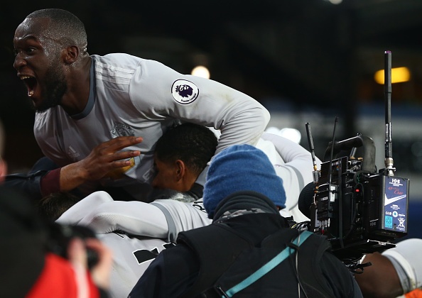 'Lukaku rất hay, nhưng Van Dijk sẽ khiến tiền đạo người Bỉ tịt ngòi' ảnh 1 'Lukaku rat hay, nhung Van Dijk se khien tien dao nguoi Bi tit ngoi' anh 1