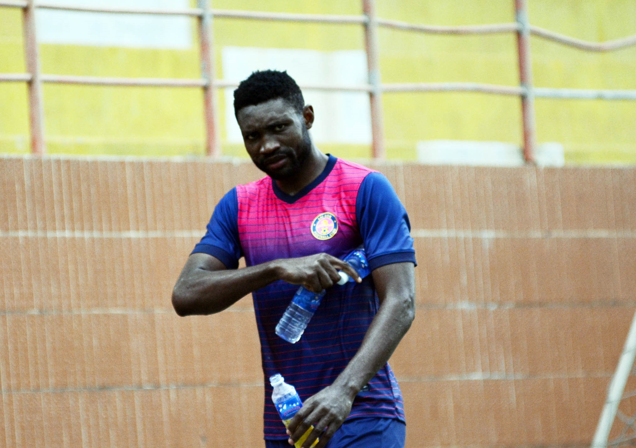 Tu vu Nsi den tro 'di dem' cua cac CLB Premier League hinh anh