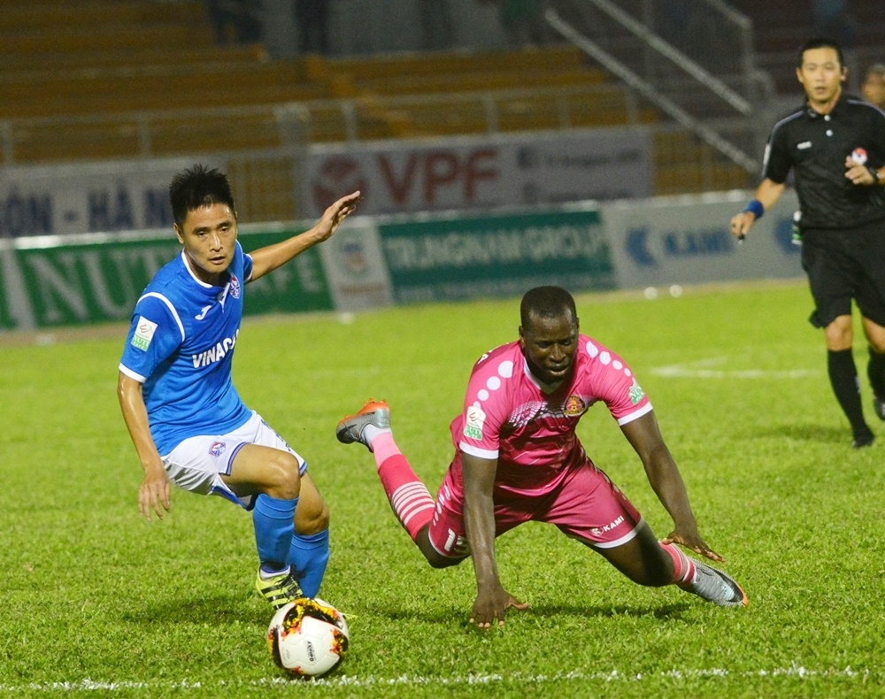 Mac Hong Quan gay that vong trong ngay Than Quang Ninh ha Sai Gon anh 8