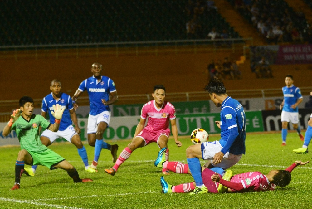 Mac Hong Quan gay that vong trong ngay Than Quang Ninh ha Sai Gon anh 4