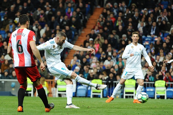 Karim Benzema: Sự kỳ lạ một 'số 9' ảnh 3 Karim Benzema: Su ky la mot 'so 9' anh 3