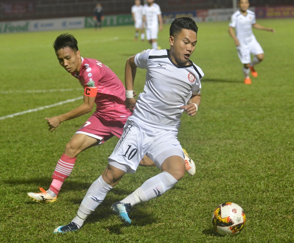 Phi Son ghi ban,  an mung nhu Ronaldo anh 5