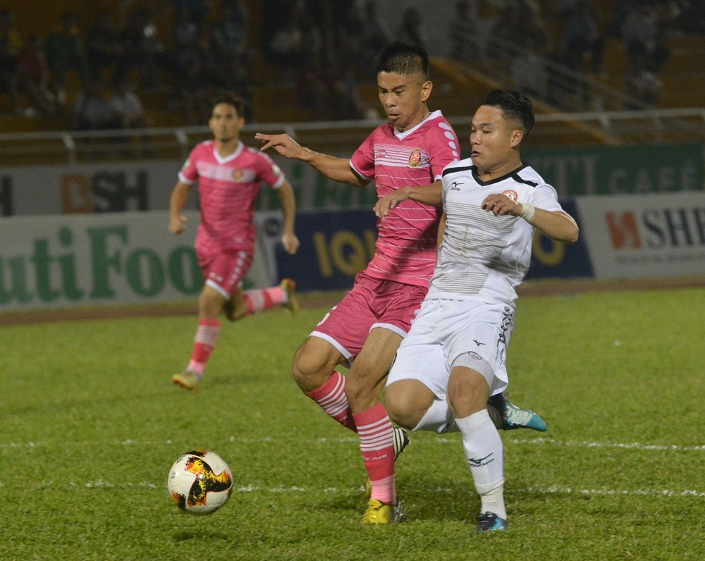 Phi Son ghi ban,  an mung nhu Ronaldo anh 1