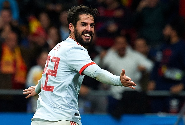 Duoi mau ao Real Madrid, Isco la thien tai du bi hinh anh