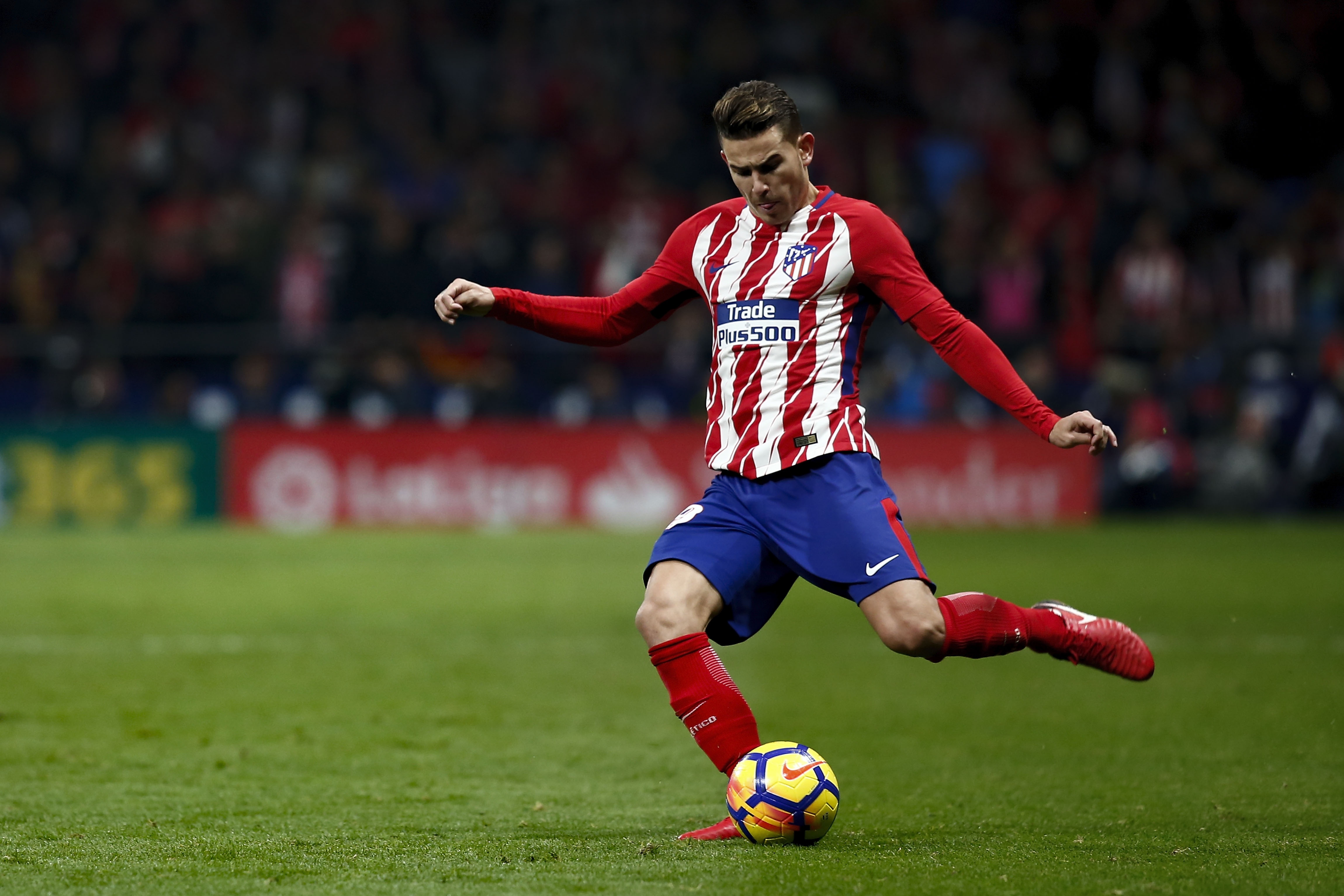 Pha nuoc rut va pha bong kinh ngac cua sao Atletico Madrid anh 1