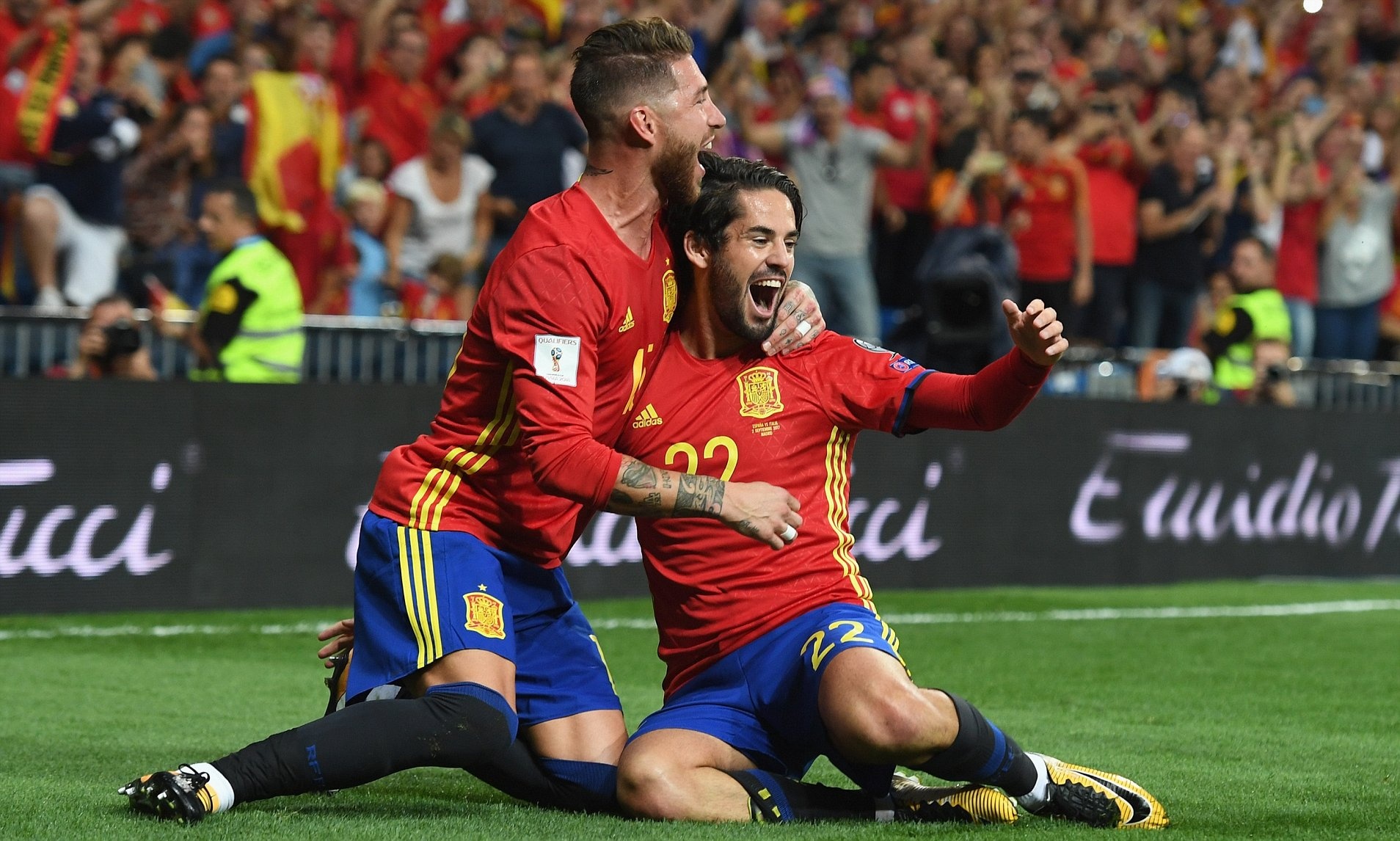 Cu dup cua Isco nhan chim tuyen Italy nam ngoai hinh anh