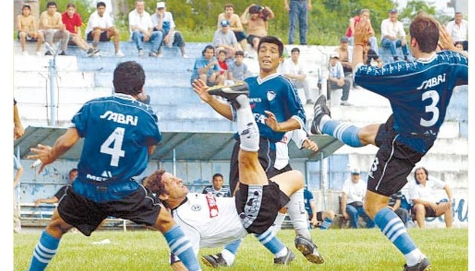 Pha nga ban den cua cuu sao Argentina o tuyen 39 hinh anh