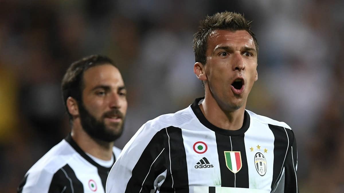 Juventus dung 4 tien dao truoc Real Madrid? anh 2