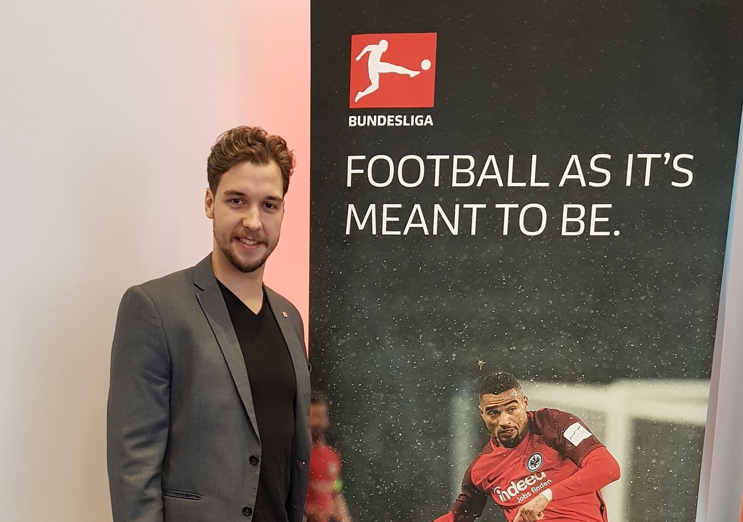 Sang Duc choi bong co con bat kha thi voi cau thu Viet Nam? anh 3