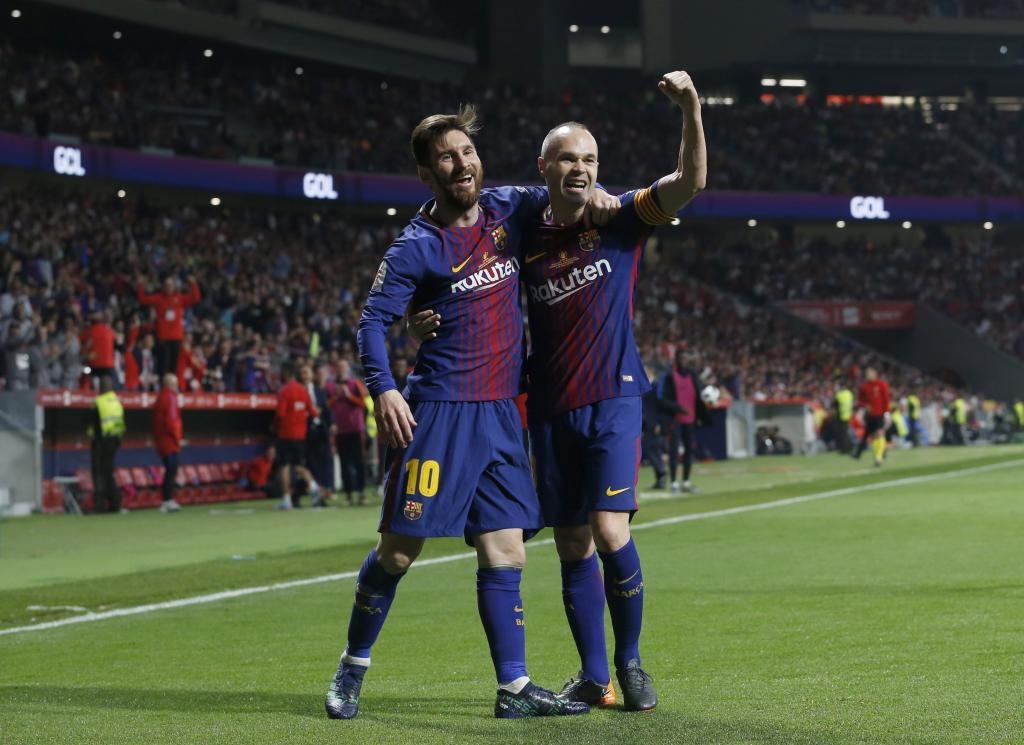Iniesta, tạm biệt một huyền thoại ảnh 2 Iniesta, tam biet mot huyen thoai anh 2