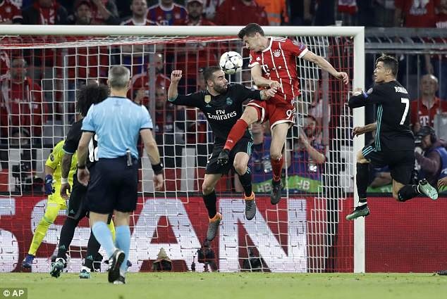 Lewandowski trở lại thành 'kẻ giết chết những cơ hội' ảnh 1 Lewandowski tro lai thanh 'ke giet chet nhung co hoi' anh 1