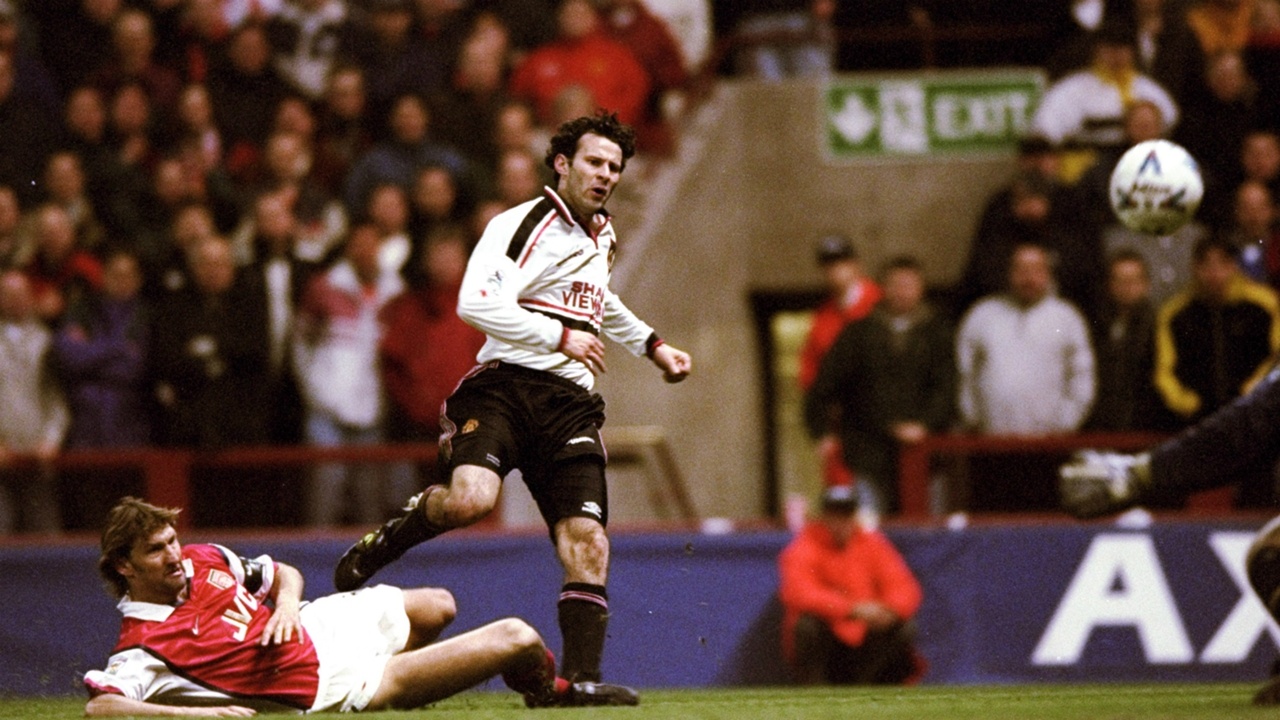 Ban thang de doi cua Ryan Giggs vao luoi Arsenal nam 1999 hinh anh