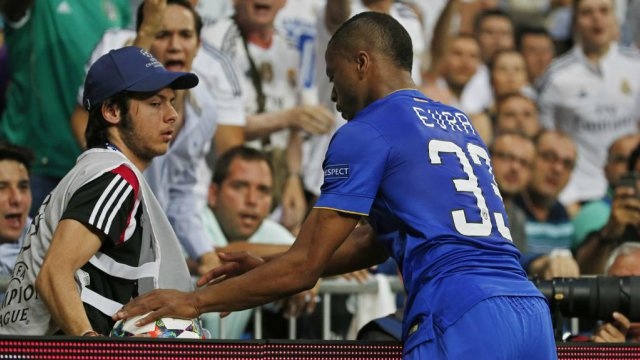 Real vs Bayern: Truoc cai bay tu nhung cau be nhat bong lau ca hinh anh