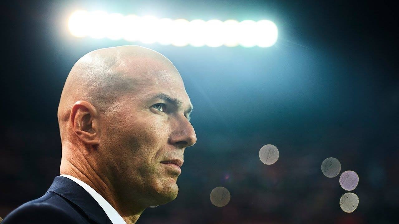 Real Madrid vao chung ket, con ai dam coi thuong Zidane? hinh anh
