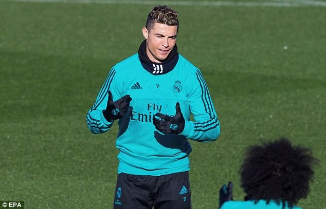 Nhìn Ronaldo để thấy Real Madrid đang bất công với anh ảnh 3 Nhin Ronaldo de thay Real Madrid dang bat cong voi anh anh 3