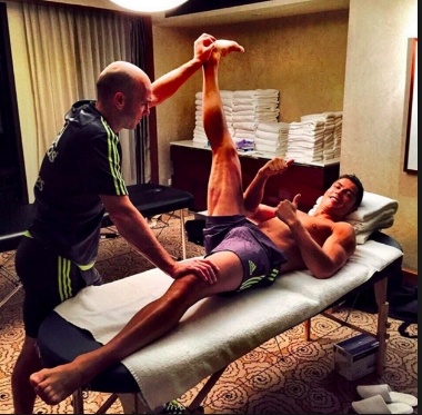 Giải mã phương pháp chữa trị chấn thương cho Ronaldo ảnh 1 Giai ma phuong phap chua tri chan thuong cho Ronaldo anh 1