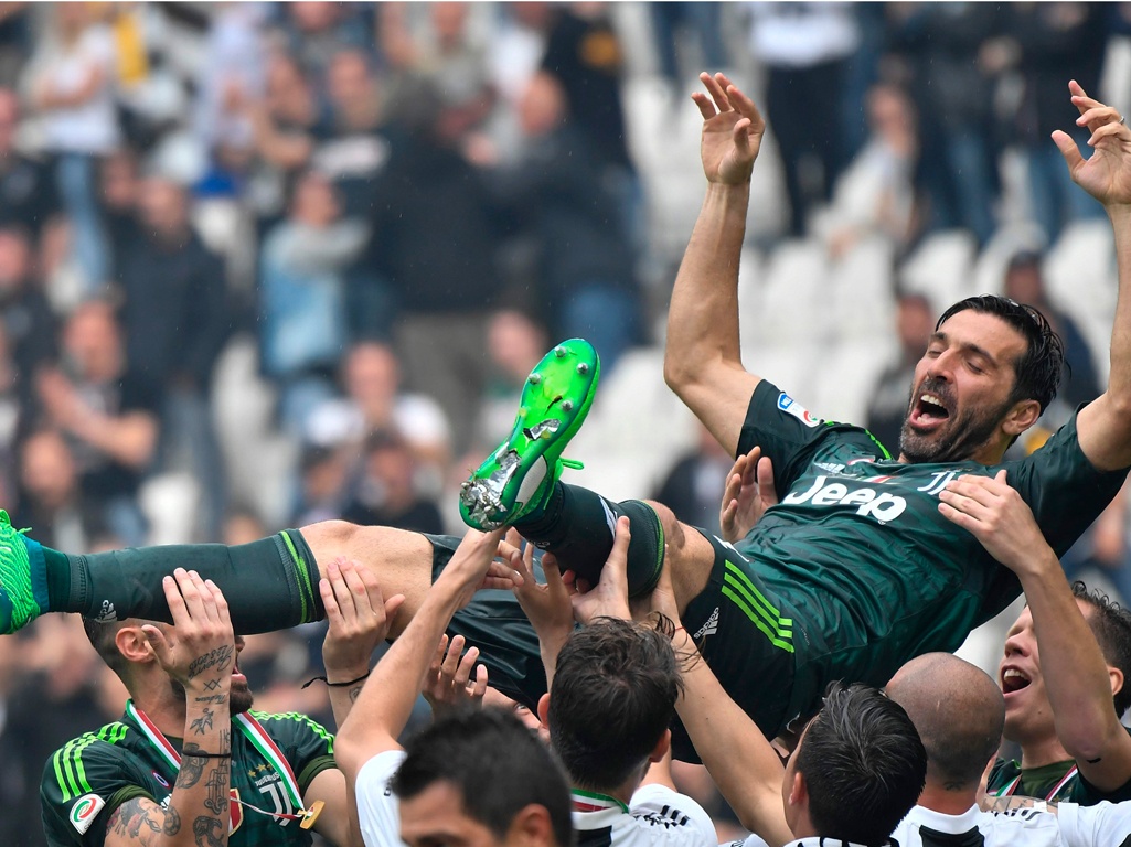 Gianluigi Buffon: Chặng sau cuối của cuộc trường chinh ảnh 4 Gianluigi Buffon: Chang sau cuoi cua cuoc truong chinh anh 4