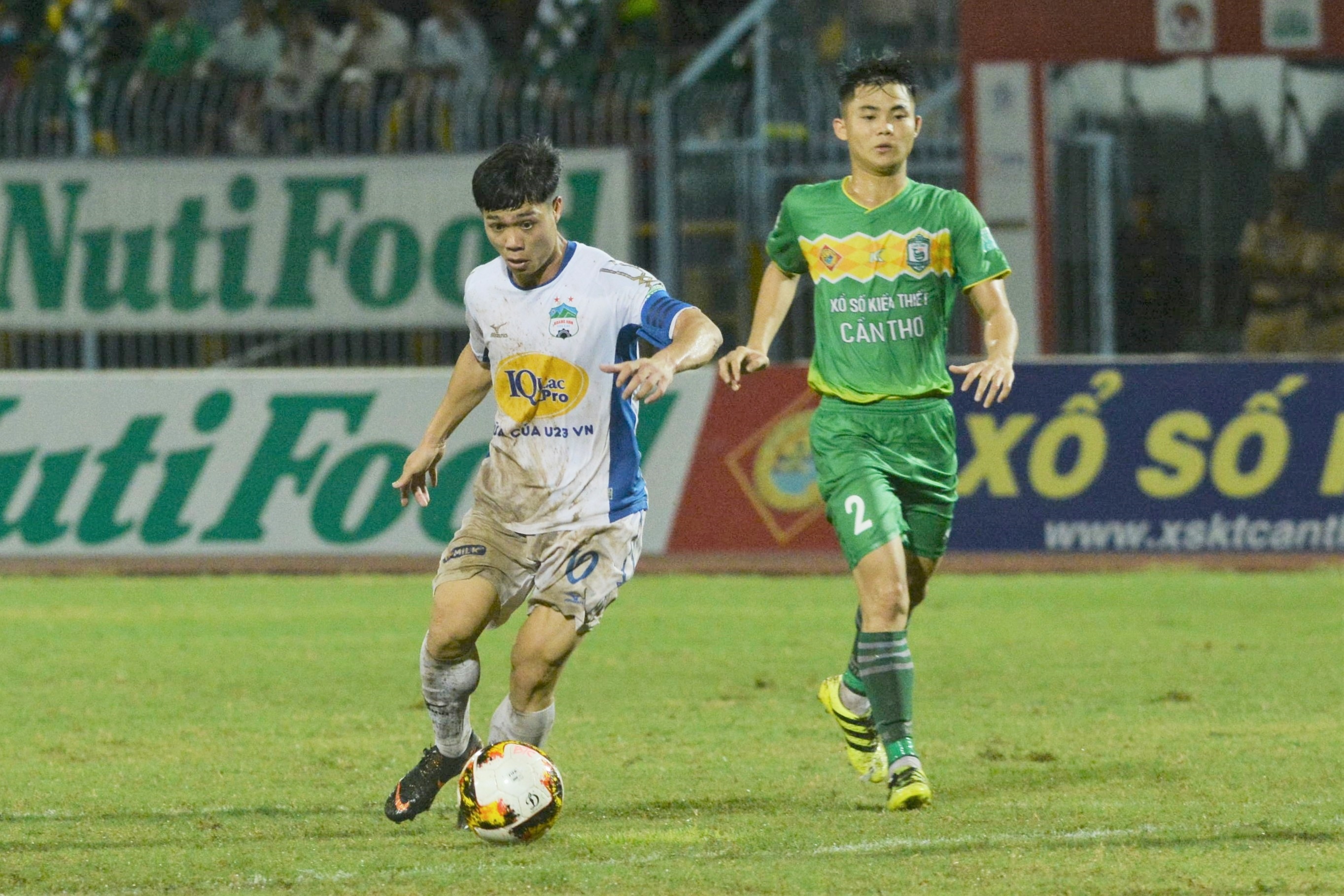 Can Tho gianh 1 diem truoc HAGL nho 'bat mach' duoc Xuan Truong anh 2