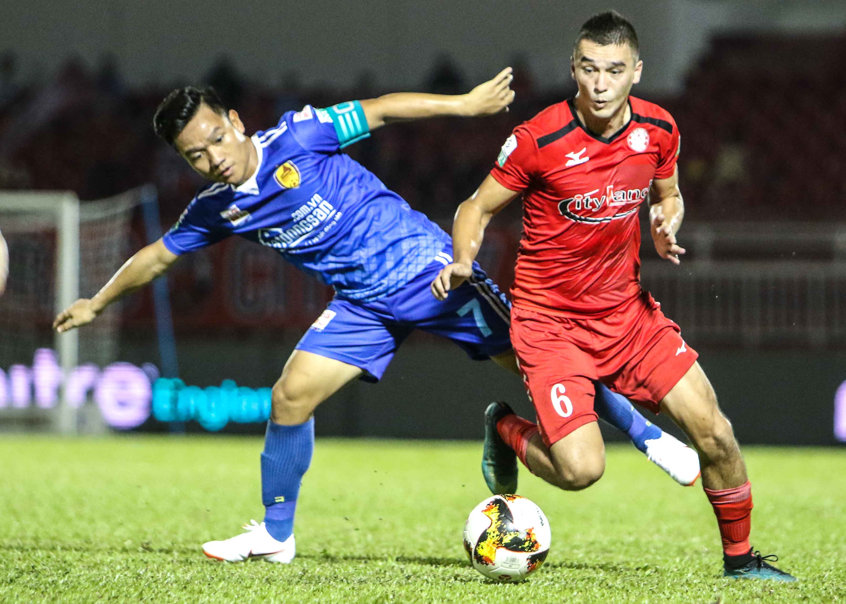 Co Huu Thang,  doi TP.HCM van chua 'giai han' anh 5