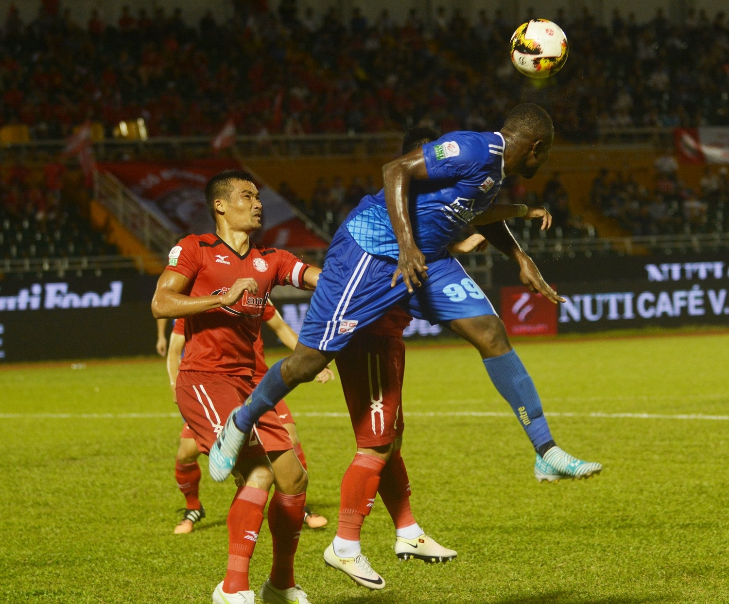 Co Huu Thang,  doi TP.HCM van chua 'giai han' anh 9