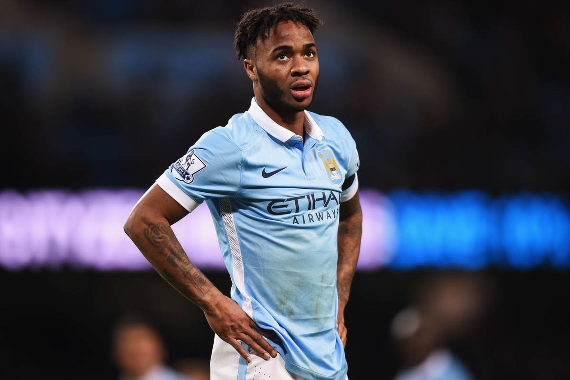 Raheem Sterling va noi oan cua mot than dong hinh anh