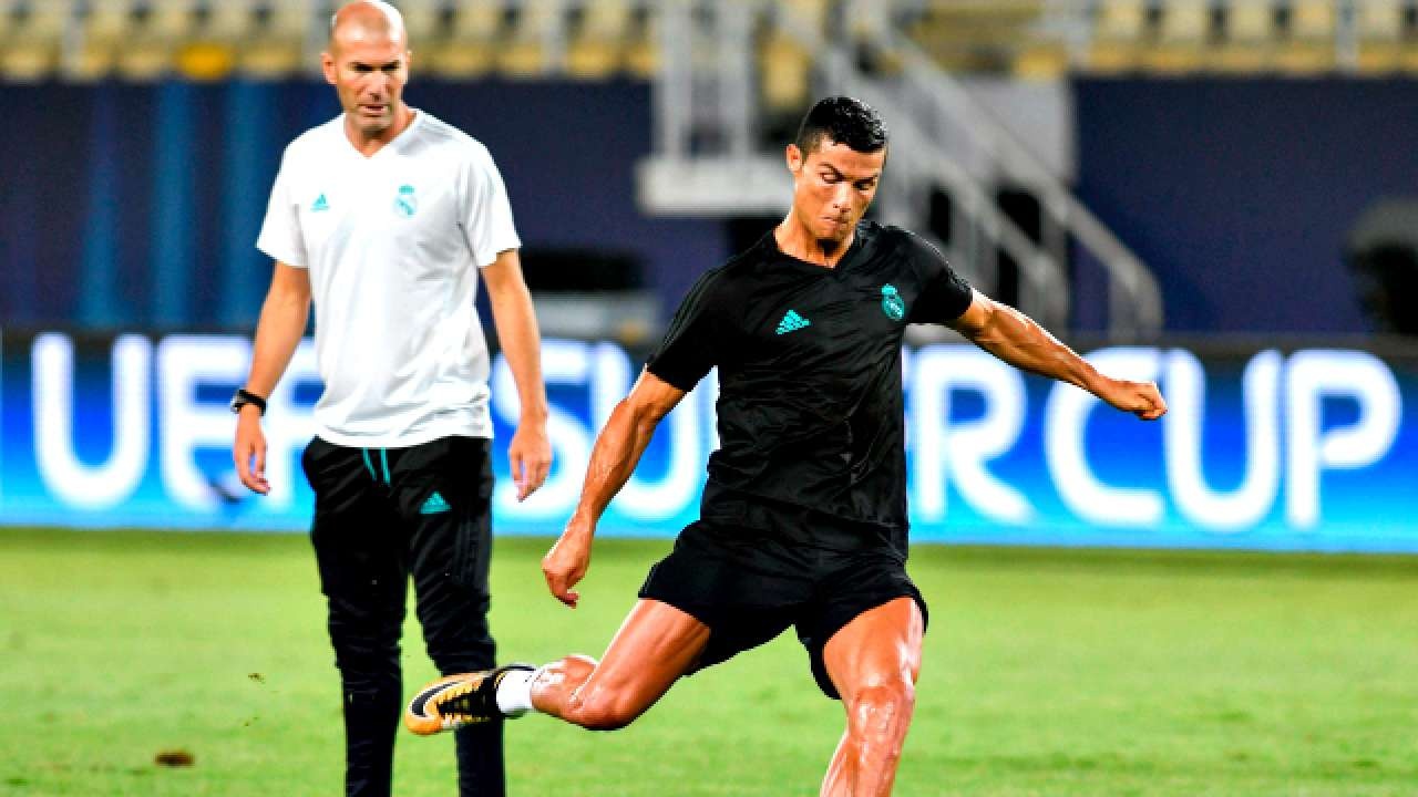 Zidane ra di de khien Real Madrid mat Ronaldo anh 2