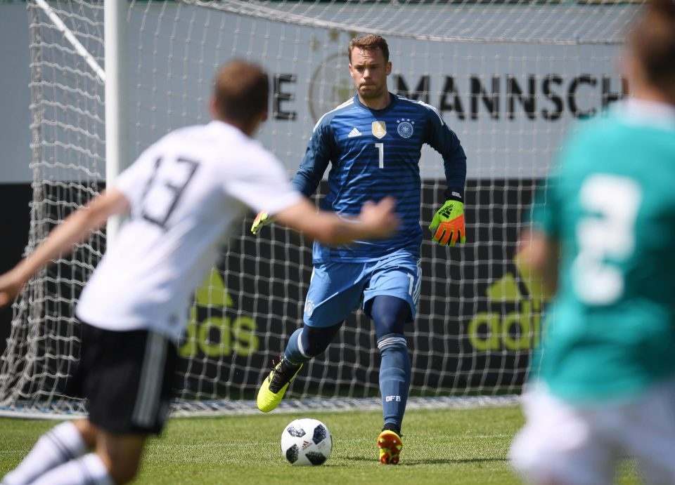 Tuyển Đức mạo hiểm với Manuel Neuer ảnh 1 Tuyen Duc mao hiem voi Manuel Neuer anh 1