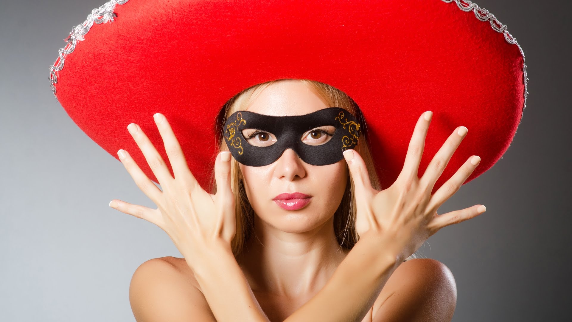 Cau thu Mexico an choi voi gai mai dam truoc World Cup hinh anh