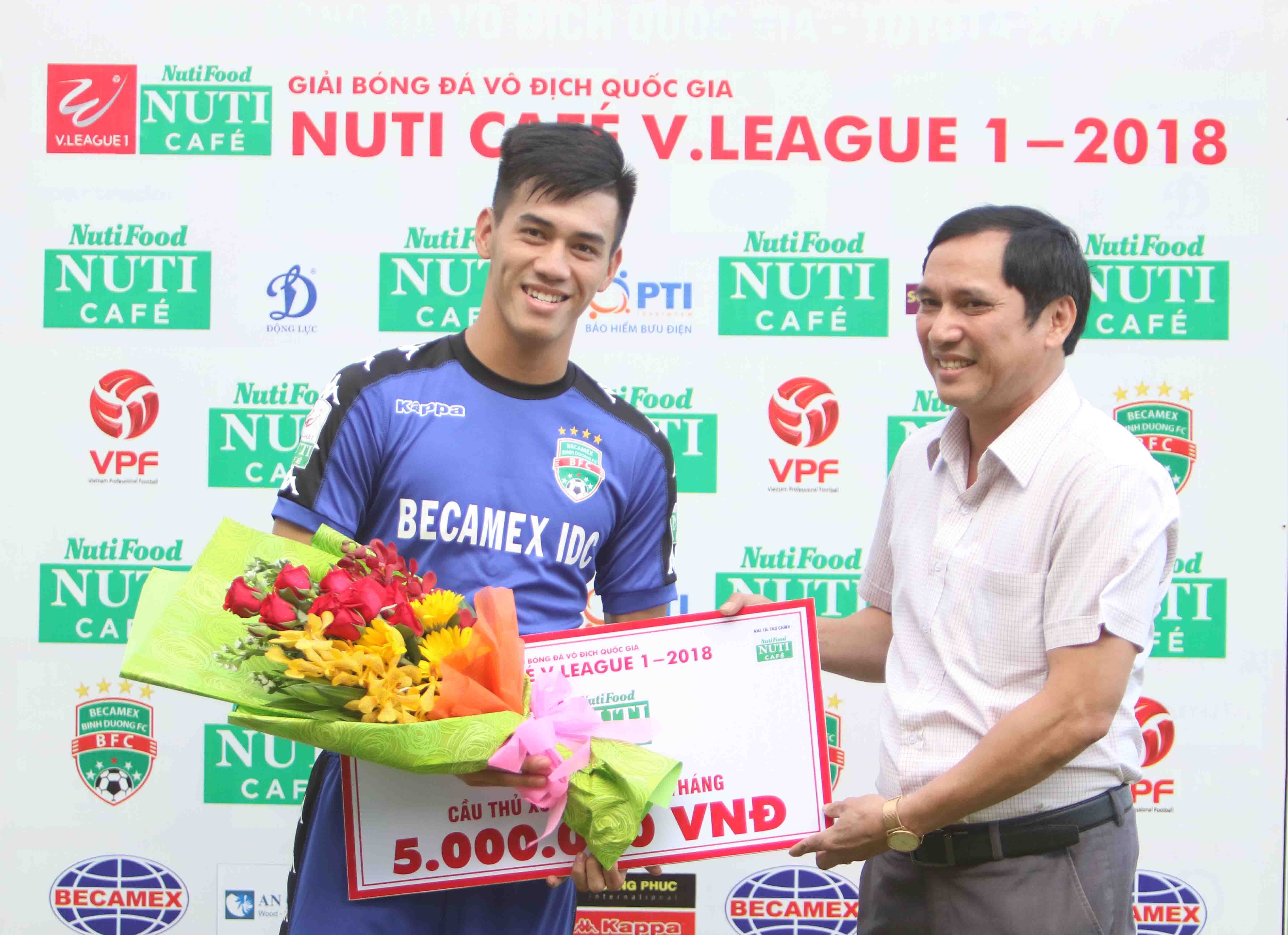 Sao U20 Viet Nam tit ngoi sau khi lay giai 'Cau thu hay nhat thang' anh 1