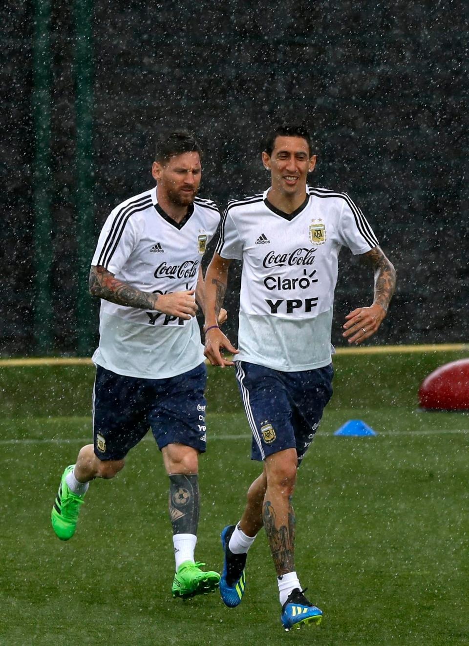 Messi va dong doi duoc cham soc tan rang o World Cup 2018 anh 1