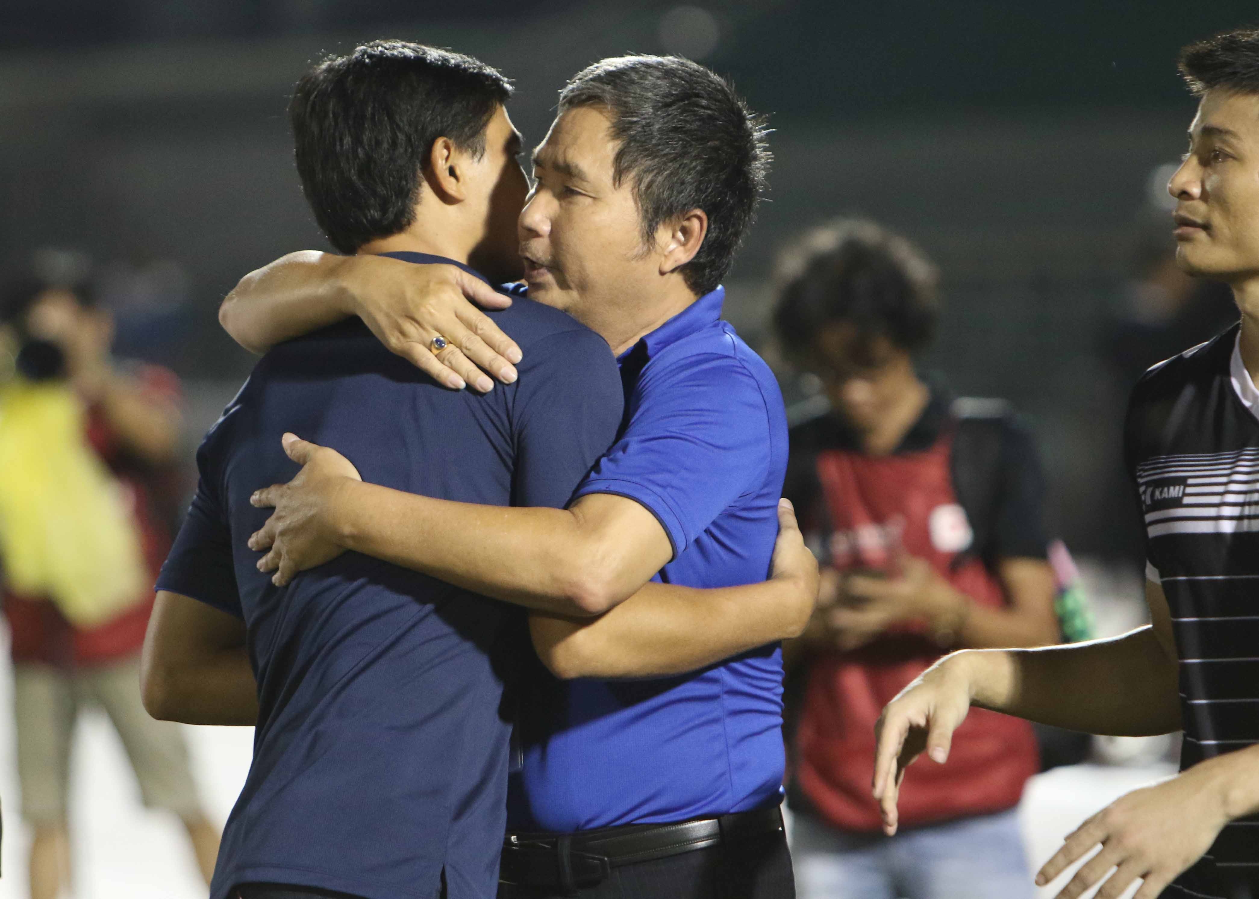 Sai Gon FC lay 3 diem trong tran dau day tinh huong pham loi anh 9