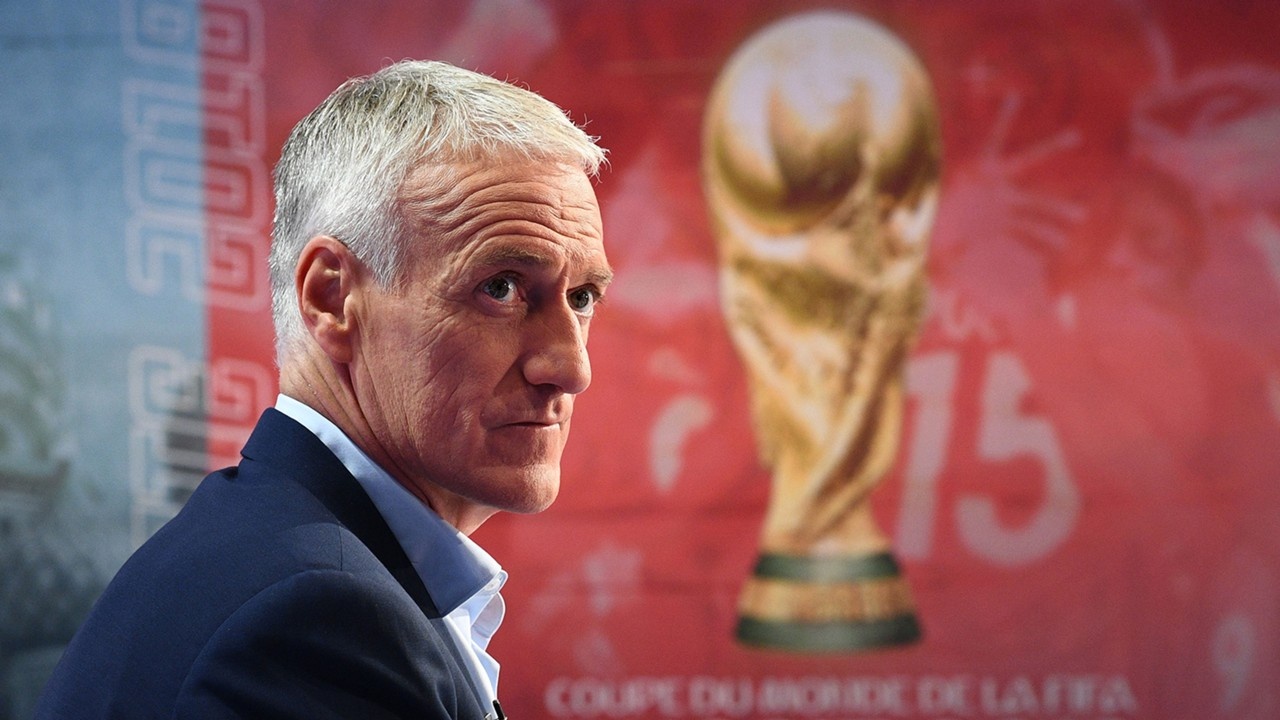 Còn lúng túng, Deschamps sẽ đẩy tuyển Pháp xuống bùn ảnh 1 Con lung tung, Deschamps se day tuyen Phap xuong bun anh 1