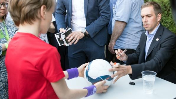 Philipp Lahm: 'That bai co khi la dieu tot cho tuyen Duc' anh 1