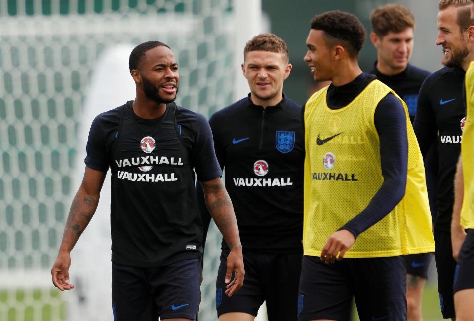 Da kem,  Raheem Sterling nhan bai hoc dat gia o tuyen Anh? anh 3