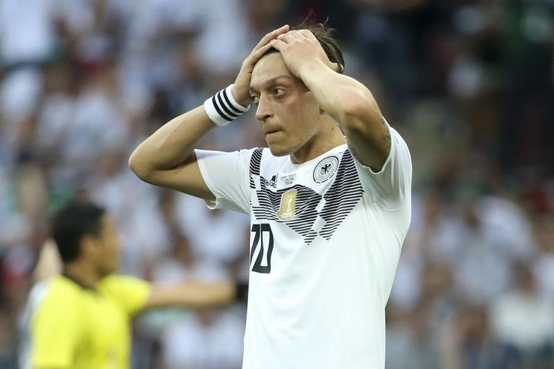 Hãy ghét Mesut Oezil khi còn có thể ảnh 2 Hay ghet Mesut Oezil khi con co the anh 2