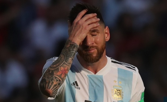 Fan cua Messi treo co tu van vi Argentina thua tran hinh anh