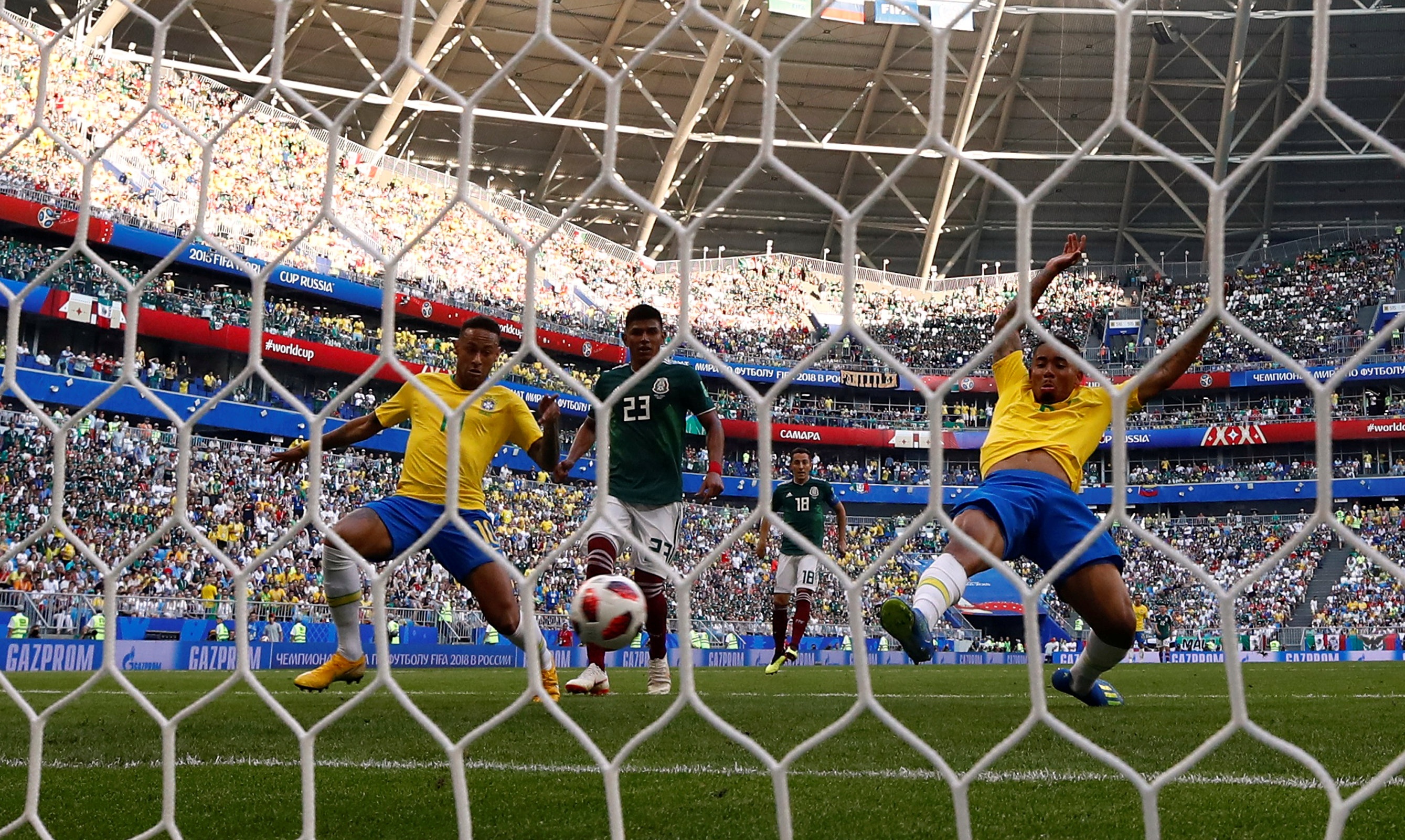 Neymar - Nao it hoat dong nhung thong minh anh 2